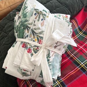 Pottery Barn CHRISTMAS IN THE COUNTRY King Size Christmas Sheets